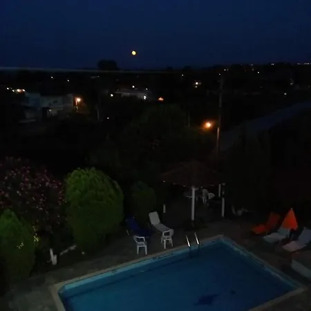 Apartman Kolona *