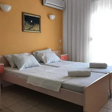 Kolona Leptokarya (Pieria)